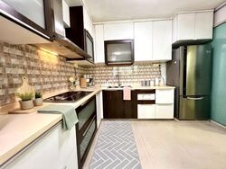 Blk 548 Jurong West Street 42 (Jurong West), HDB Executive #632437291